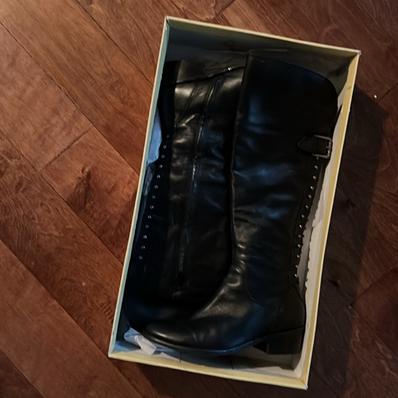 Diba Boots - Picture 10 of 10